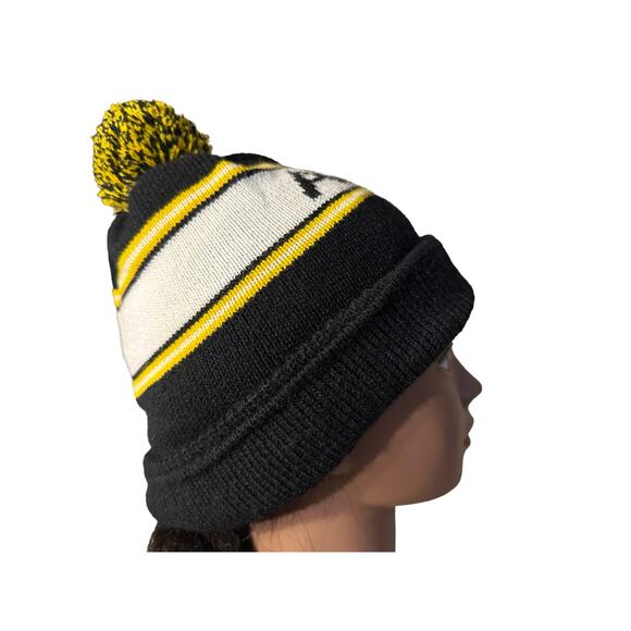 "ARMY" green yellow beanie with pom pom - Picture 3 of 6